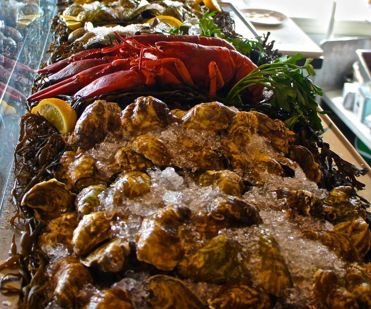 innatmystic's tweet photo. It's #NationalOysterDay We've got #oysters http://t.co/kAip9blnJa