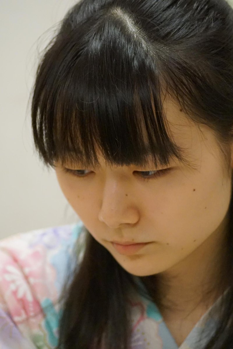 直江雨続 در توییتر 指導対局中の塚田恵梨花女流2級の真剣なまなざしがとっても印象的でした ちなみに 藤森哲也四段の師匠は塚田泰明九段ですので てっちゃんと恵梨花さんは同門の兄弟弟子になるんですね Http T Co 9shfnmxuuv 直江雨続 در توییتر 指導対局中の塚田恵梨花女流2級の真剣なまなざしがとっても印象的でした ちなみに 藤森哲也四段の師匠は塚田泰明九段ですので てっちゃんと恵梨花さんは同門の兄弟弟子になるんですね Http T Co 9shfnmxuuv