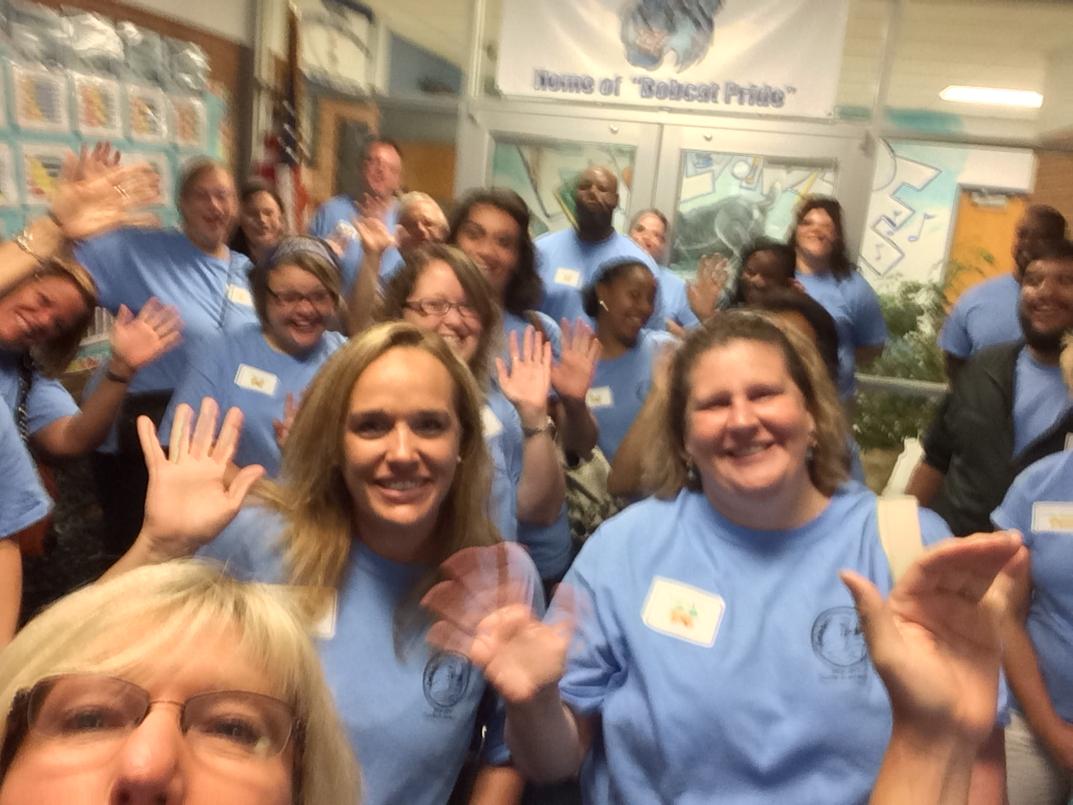 LizMeans1's tweet photo. Belvidere Bobcats welcome the GC4 Superwomen &amp; Supermen of 2015-16! #gvrox http://t.co/EBEZJY3bCd