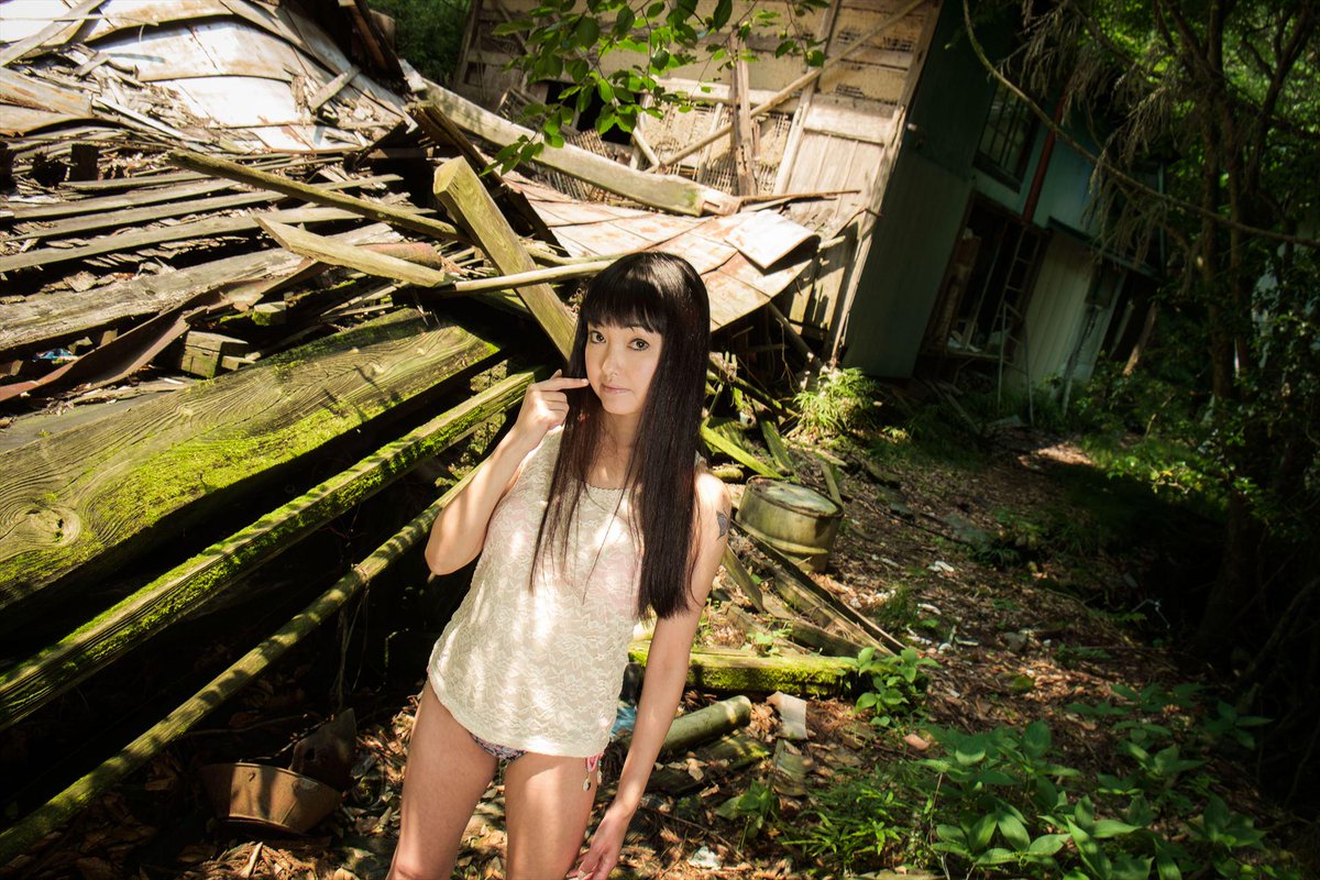 不二写真フイルム ｱｲｽｱｲｽ 過酷撮影ポトレモデル募集中 V Twitter 異界入りもクライマックスですのう 羽生蛇村も最近は色々とあって刻々と変化しているようで 千葉麗子 Official Facebook T Co V6vh4g1heh 異界入り Siren 羽生蛇村 廃墟 Http