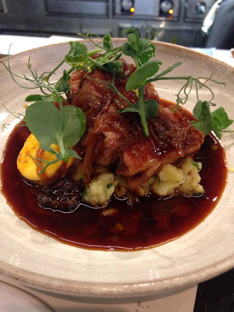 JulienT_uk's tweet photo. @Frankievl1 you make it so endlessly delicious! Thanks for that! Taking a taste @SocialWineTapas @_SocialCompany http://t.co/yDmupzOTgG