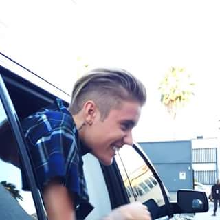 MonseGonzad's tweet photo. Gracias Por Sonreir!♥✌♡
#MTVHottest Justin Bieber http://t.co/Kq2LJl4JXt