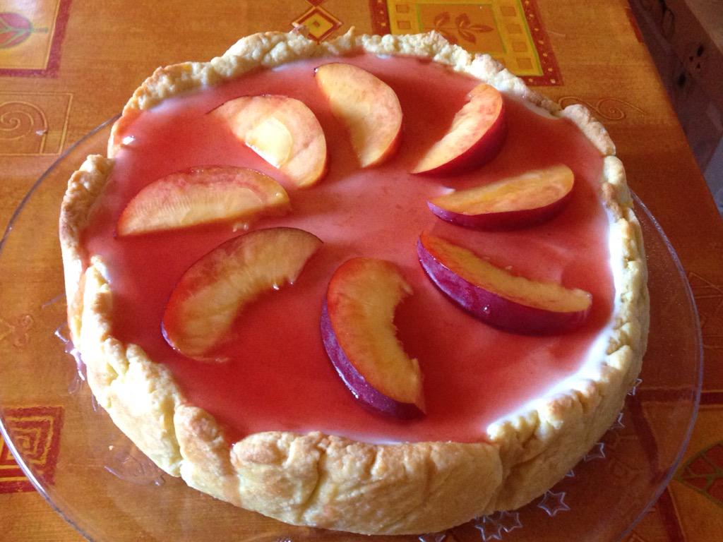 Seri_Bus's tweet photo. #crostata #bavaresedipesche @bakeoffitalia @dolcidessert @GialloBlogs @cookaround @CakeOfSunday http://t.co/5rwnxIHS2R