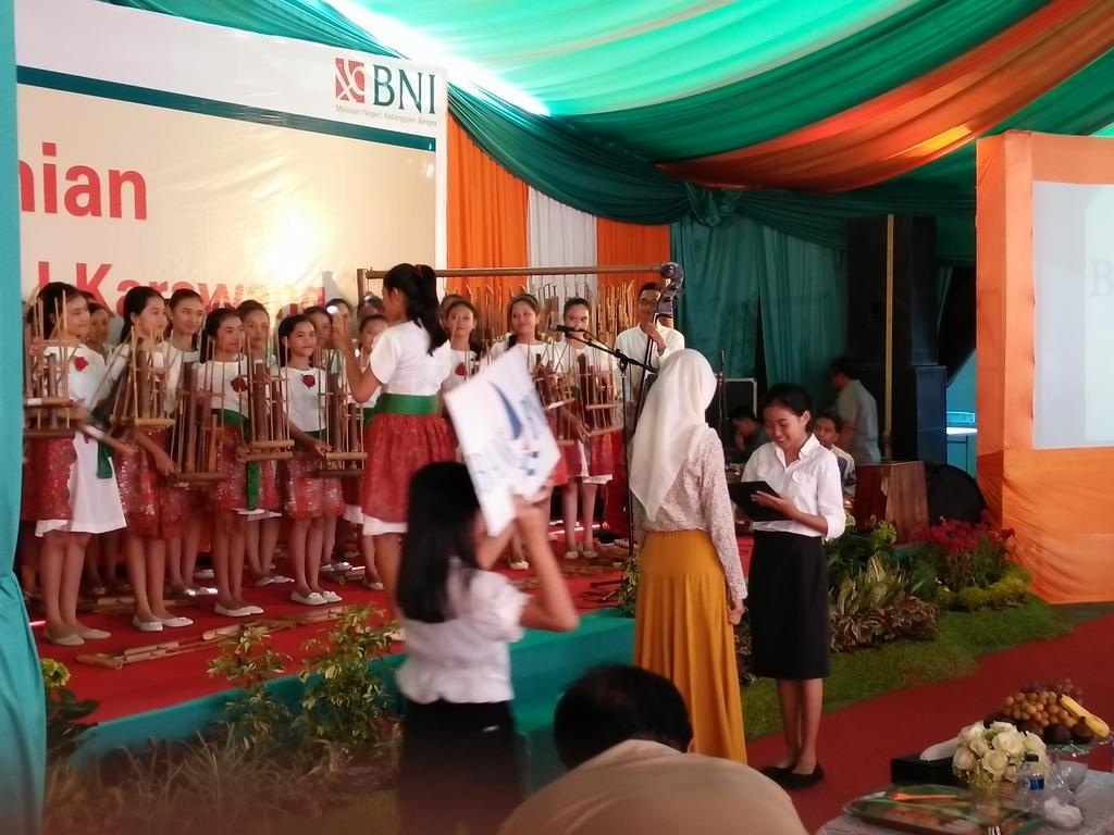 smpn1_krwbrt's tweet photo. http://t.co/h06FqURfZJ