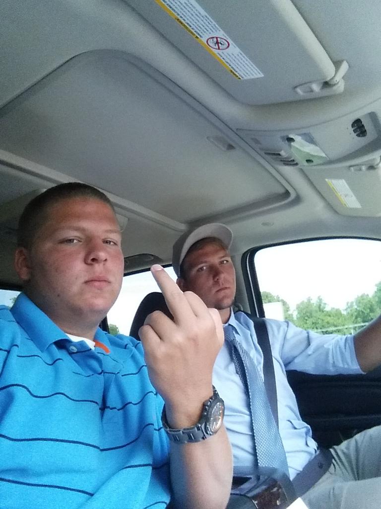 Zach_Allen32's tweet photo. Now that we're off probation time to get fucking wild #LegendsNeverLearn #FelonyFree http://t.co/LirCd88Zs3