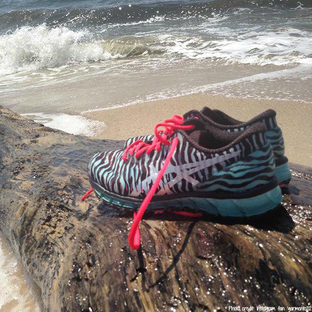 ASICSamerica's tweet photo. It’s not too late to share your #RUNderlust for FREE #shoes. Details on our #photochallenge->  http://t.co/VSg28r9hve http://t.co/n6lW6pPYTz