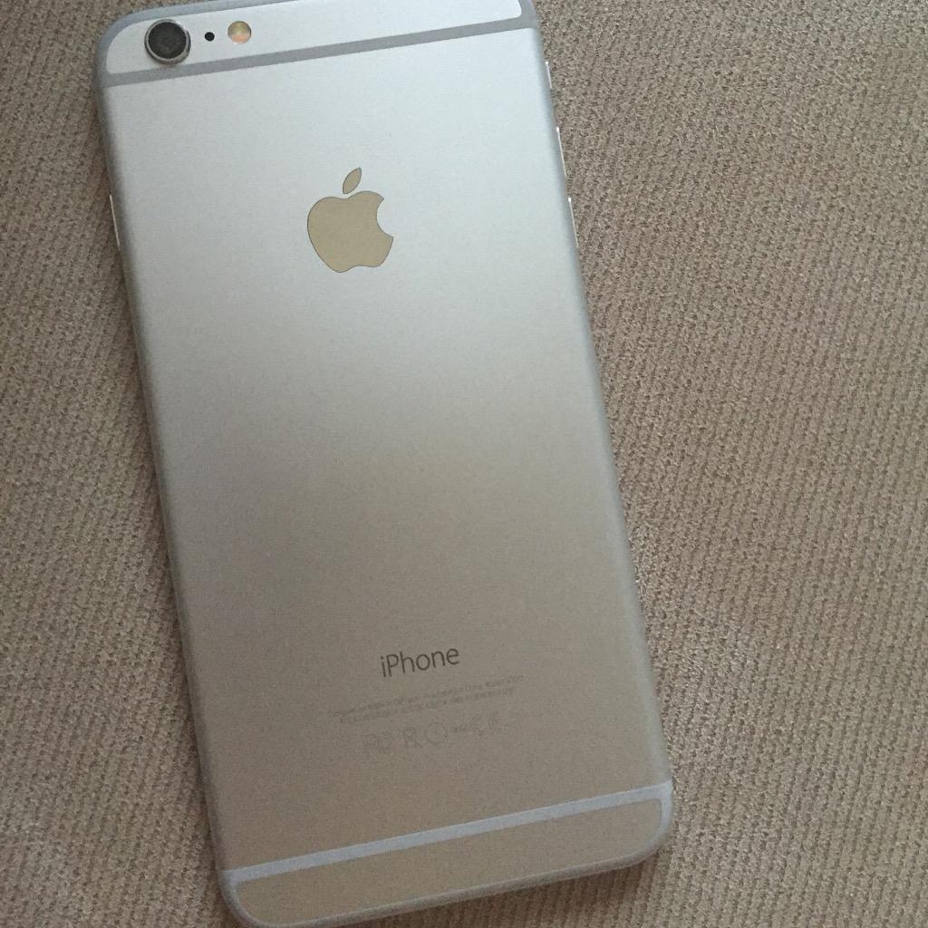 calidope215's tweet photo. Mans got a iPhone for sale he said 1-2 day shipping text him ASAP (267)-844-4198 http://t.co/Tqhj4ZOd9T