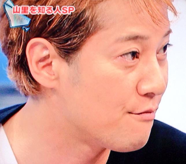 Twitter पर Yuka818 嘘ついてる時 耳の上の白髪に萌えてごめんね Http T Co Kzluek7wnb