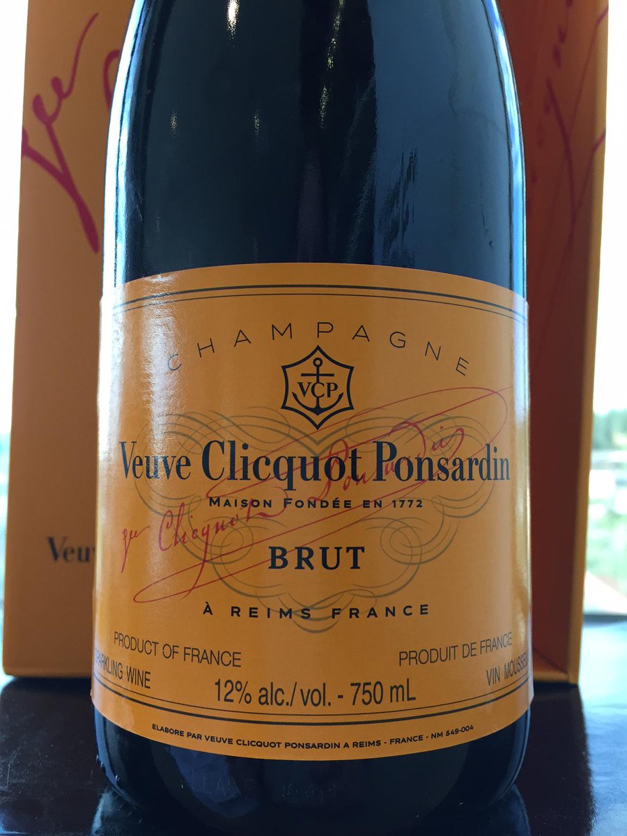 Guess what? youtu.be/5CU3lJPQYsk RT to celebrate <a href="/BrettKissel/">BRETT KISSEL</a> &amp; enter to win this bottle of champagne! #BabyKissel