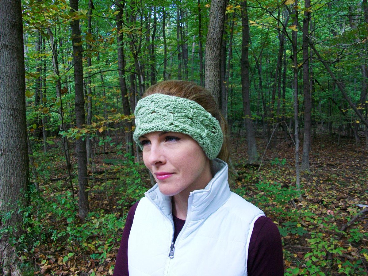 Bluestockinette's tweet photo. Knitting Pattern Shamrock Headband Instant Download Earwarmers B… http://t.co/llSSD8VZBR #etsymntt #HeadbandPattern http://t.co/UHgbYPiGcL