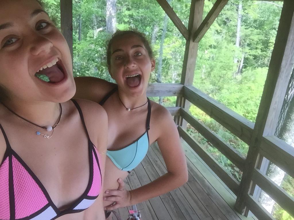 abbymeyerowitz's tweet photo. HBD JESS!!!! Camp was amazing w you love you so so so much!! happy 14th:) http://t.co/pSxUNpH2Yt