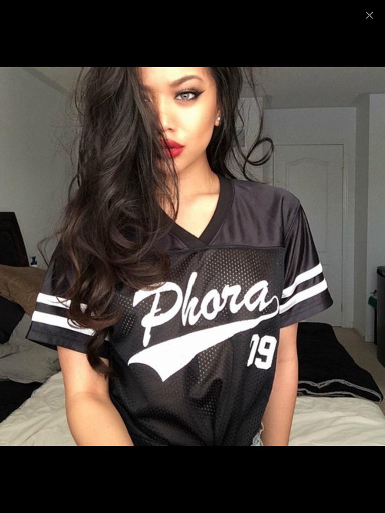 RPGHDI's tweet photo. C'EST QUI CETTE FILLE ??? SVP http://t.co/FoAqQOyOBQ