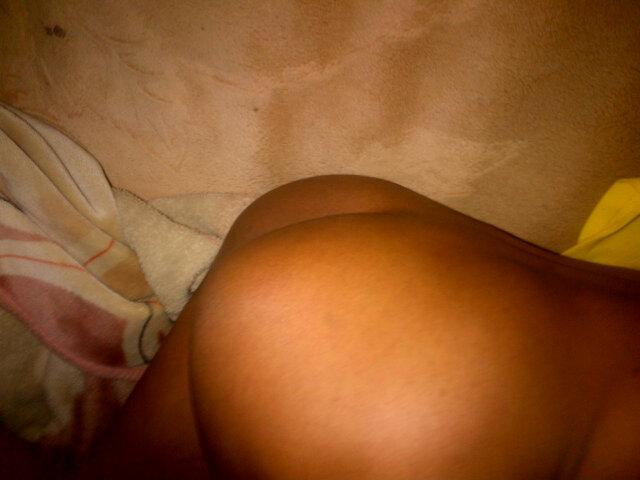 من يسويلي مساج ونتبادل تعبان بالمره