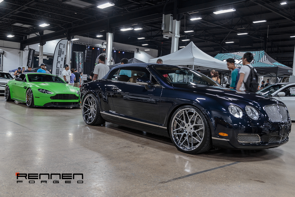 RennenForged's tweet photo. #Aston #Martin &amp; #Bentley #continental on #renenforged #wheels #rm10 #r8 #forged #tunerevoloution #exotics #luxury http://t.co/MA2ld1OtS6