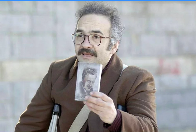 Kötü olan birisi cebinde 'Nazım Hikmet' taşır mı hiç.

#BeşKardeş