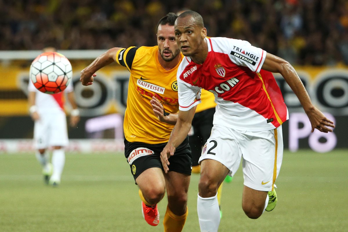 GoalBR's tweet photo. VÍDEO: Fabinho vibra com vitória do #Monaco nas eliminatórias da Champions League. http://t.co/5w3dnPYlX8 http://t.co/4c8jU9ysrs