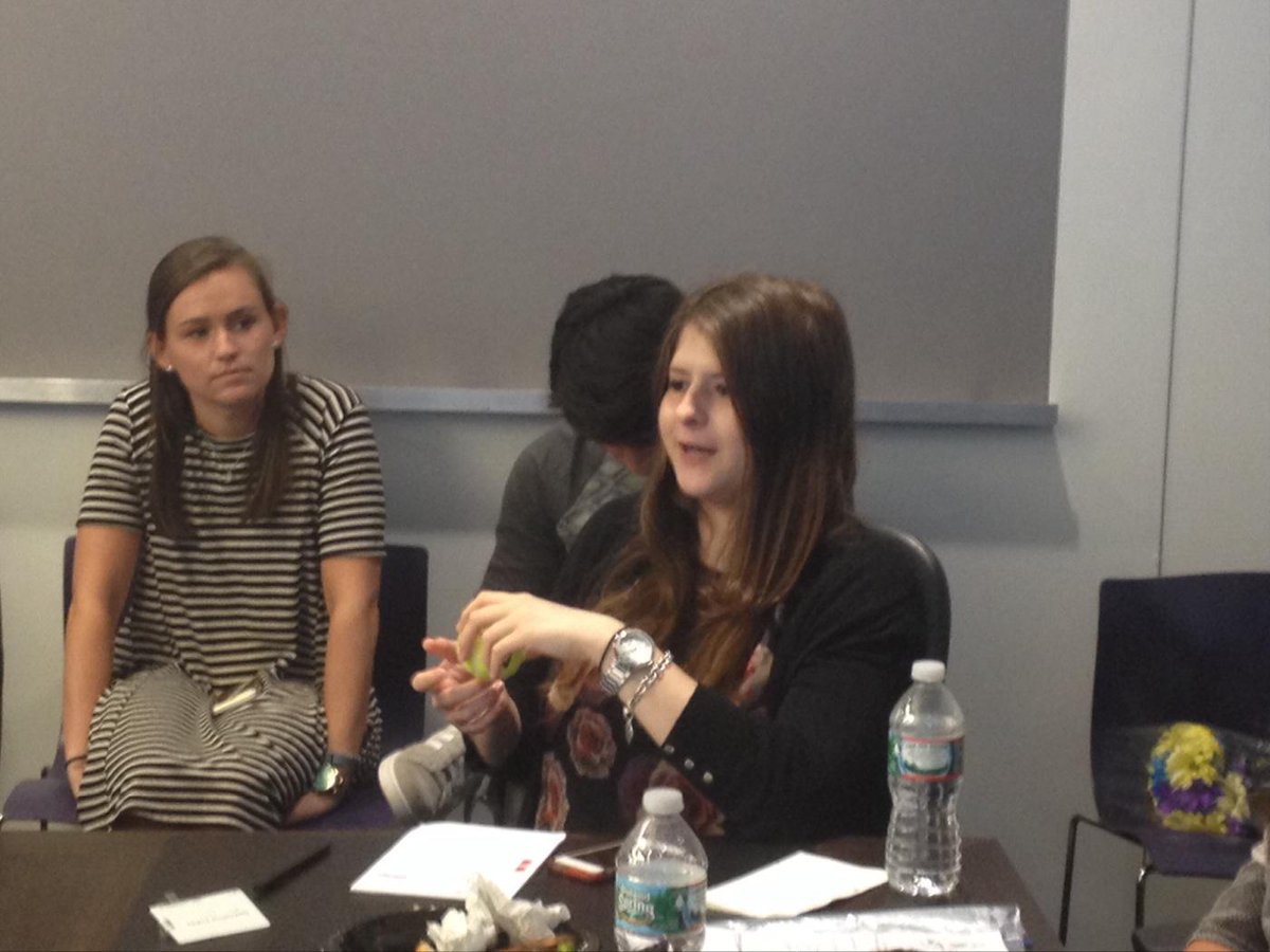 rxadvertising's tweet photo. @Samantha_Kafka is great at presenting and concealing her nerves. #sharenlearn #havashealthsip http://t.co/twWLwF5c2S
