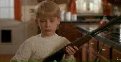 JimenKatiuska's tweet photo. Hoy es el "supuesto día en el que amenazaron a harry " 
FANDOM : #HarryBeCareful http://t.co/reJKv4TqD8