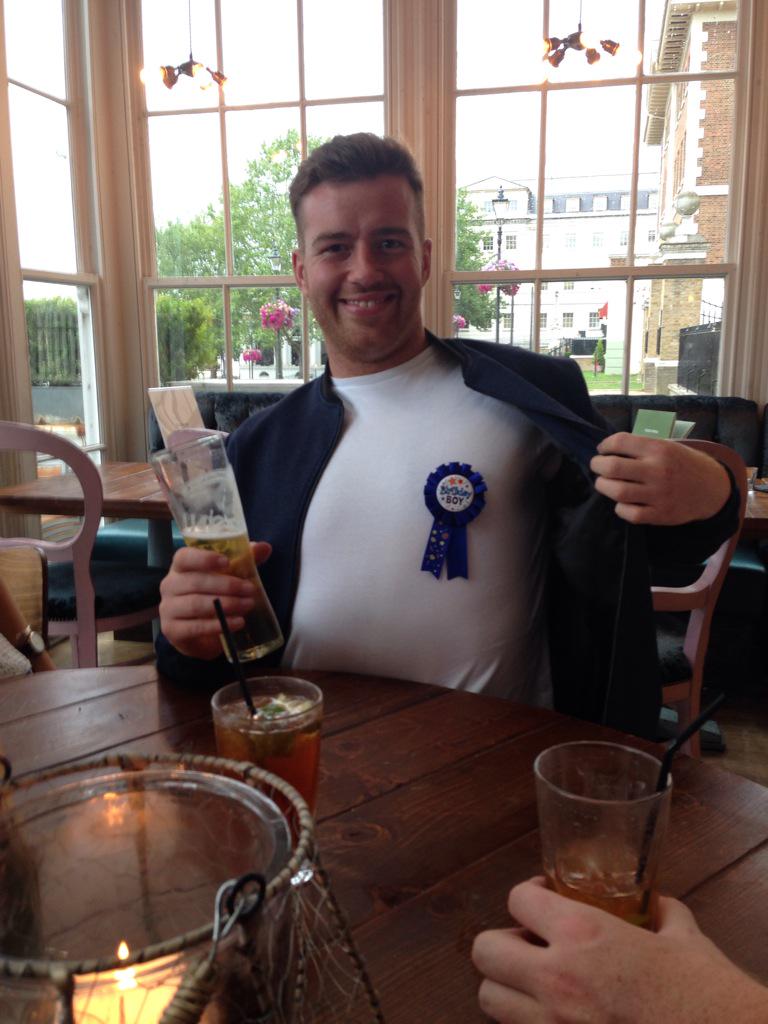 Joe_Gray2's tweet photo. Happy birthday @Joe_Gray2 #birthdayboy #joegray http://t.co/F4X59LcLSP
