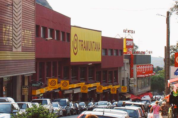 PerpiLaCatalane's tweet photo. #TuSaisQueTuViensDePerpignanQuand... Tu as au moins une bourse de la Tramuntana, chez toi 😉! #Perthus #Perpigan http://t.co/Qa5o3BuxyX