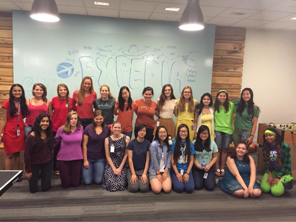 GirlsWhoCodeSEA's tweet image. As colorful as our personalities on rainbow day! @lifeatexpedia #GirlsWhoCode #SpiritWeek