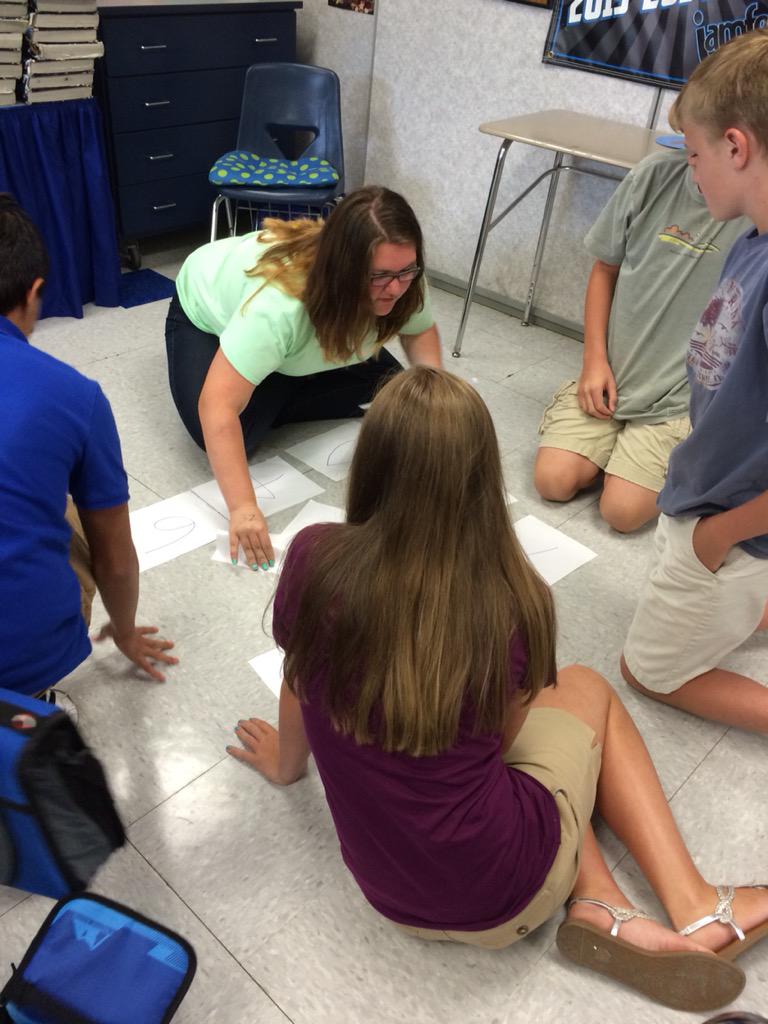 RaidersCMS's tweet photo. 8th grade activities today! Group work and using cell phones in class! #innovativelessons http://t.co/jPdrWsHfig