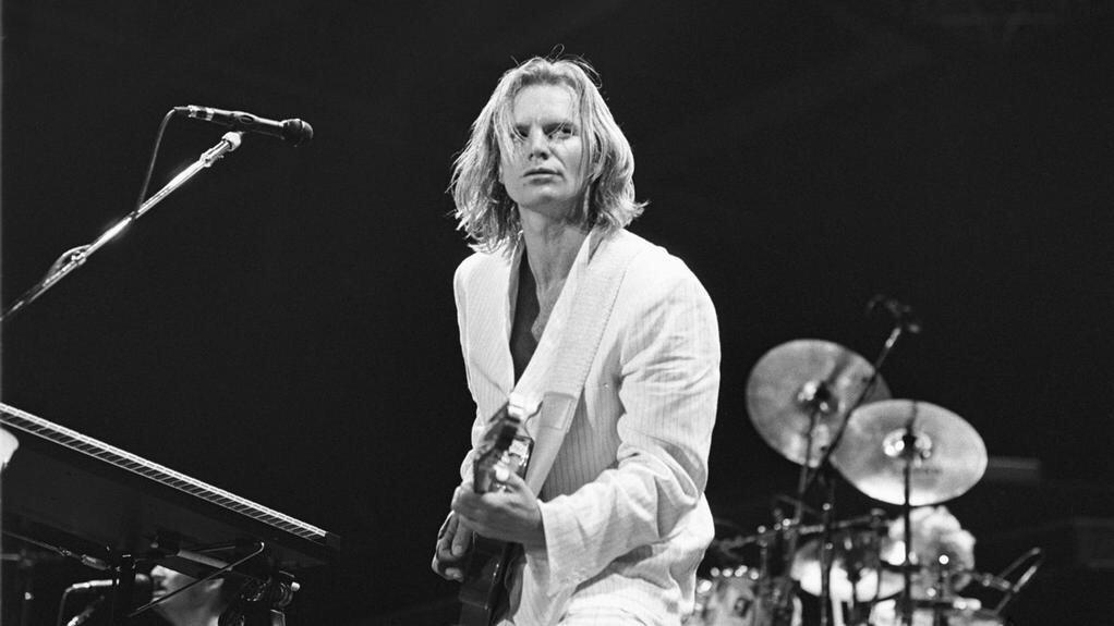 ArtsPictures's tweet photo. Love Sting. He really deserves #MyOwnTouch Here #Before&amp;After @RockandBluesBoy #Photo #photography #fotografia http://t.co/Wwe6p8tlV0