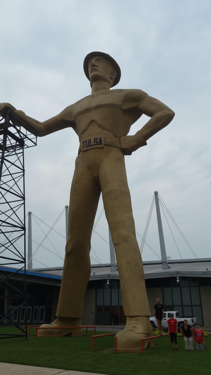 NMS_Principals's tweet photo. Visited Two of Tulsa's iconic landmarks! #IAmtheDifference! ......... http://t.co/HivvX4Vcer