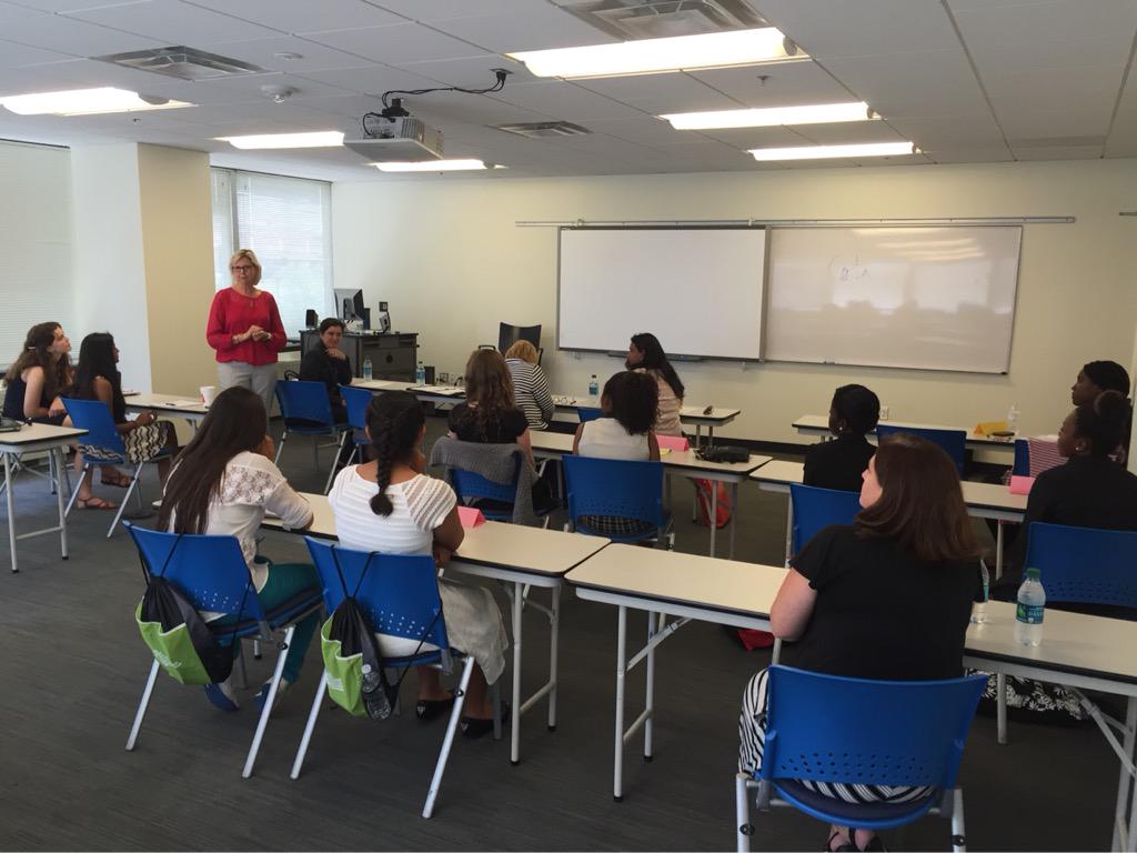 NFTEDCRegion's tweet photo. Today 3 female CEOs are speaking to our N.Va Girls Tech BizCamp & judging the elevator pitches! #BWGC @CFNova http://t.co/goVaDZtN4q