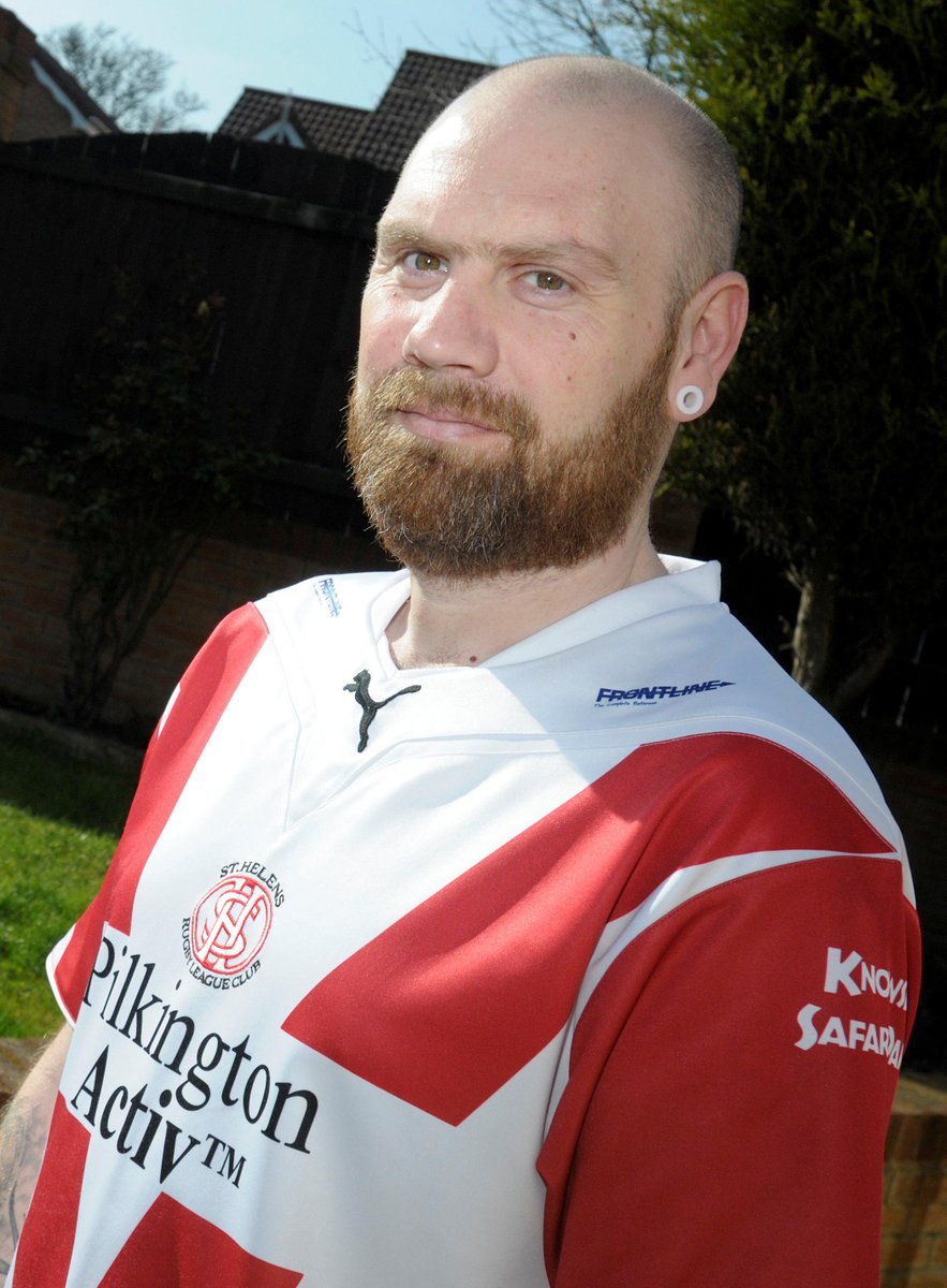 sthelensstar's tweet photo. Tributes pour in for heroic Paul: HEART-BROKEN family and friends have paid tribute to… http://t.co/r27pXL5omz http://t.co/YqKXkvoXNQ