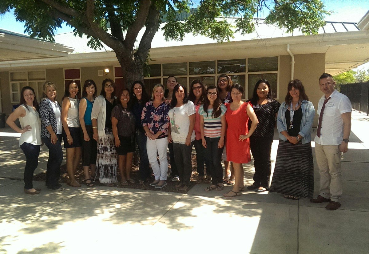DLE_SDSU's tweet image. &quot;#CajonValleyLanguageAcademy is getting ready to launch their #multilingualprogram ! Congratulations!&quot; #DLE