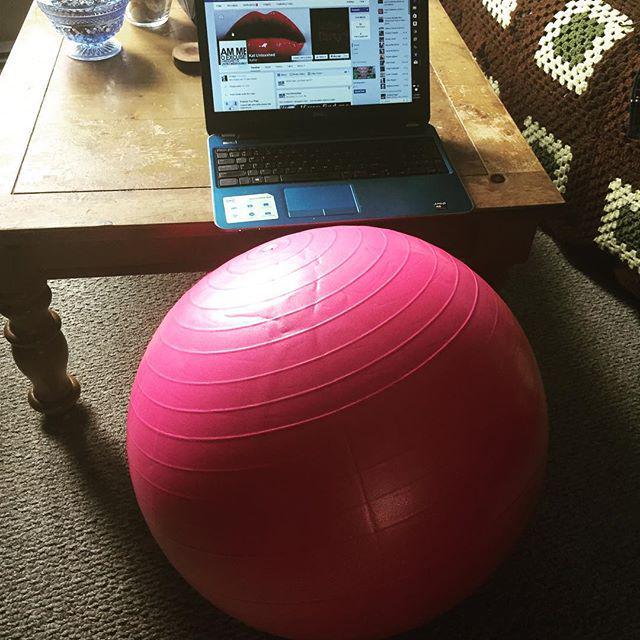 kmperretta's tweet image. #newofficechair #corebuilding #Day2 #Thriving ift.tt/1P6PqzC