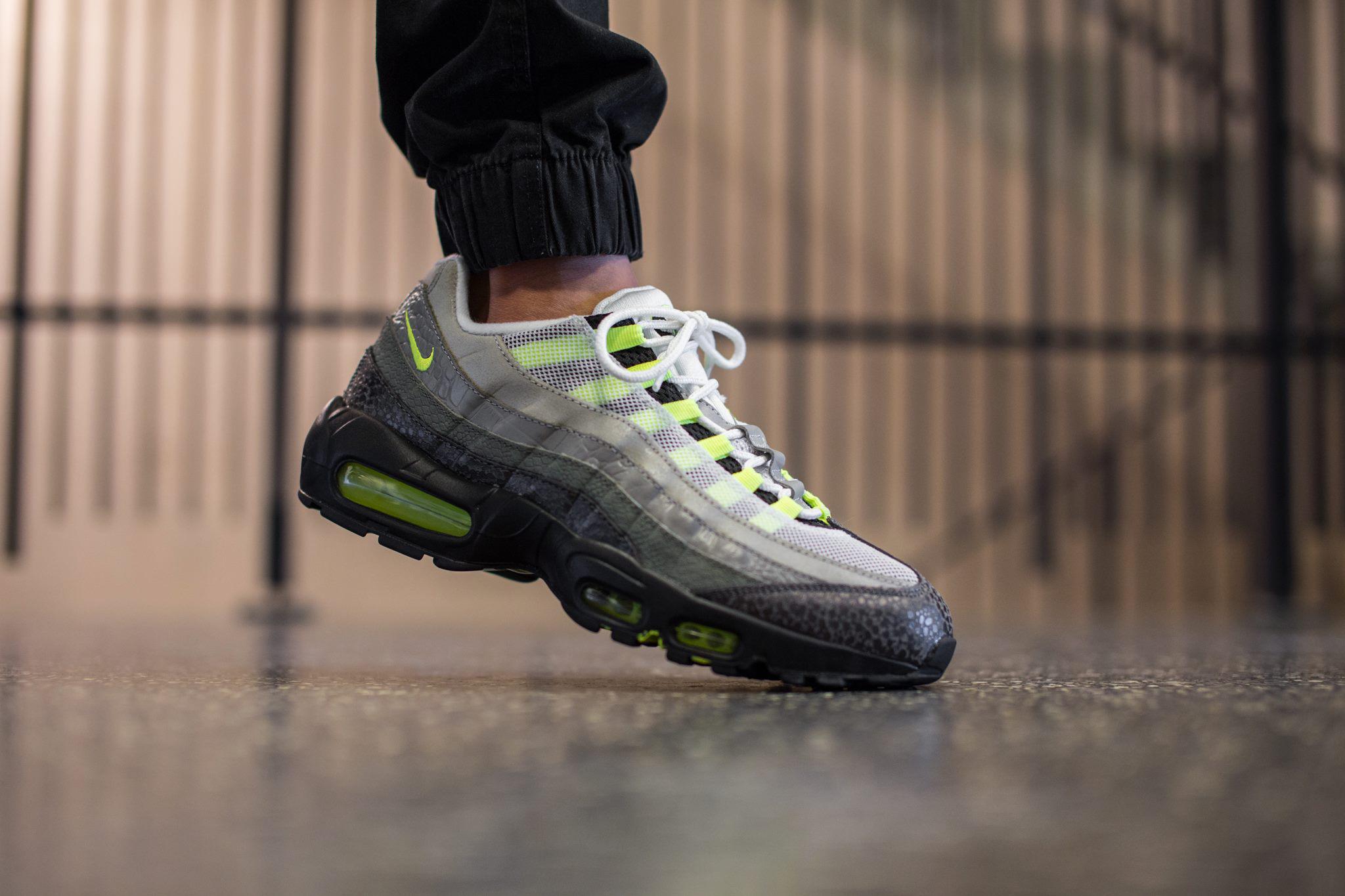 正規店 NIKE AIR MAX 95 OG PREMIUM kids-nurie.com