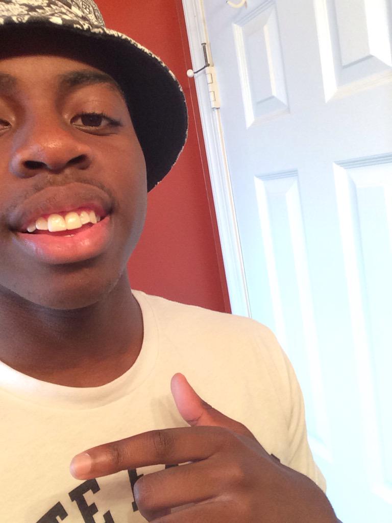 jbutter3_'s tweet photo. Shoutout to the bro @Ayepreme_ #RIPGap http://t.co/3jFjaU3VqR