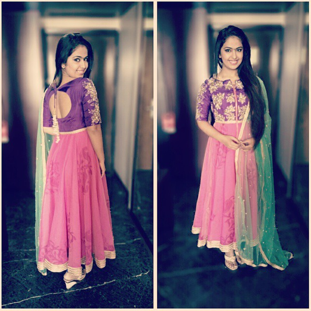 WOW! @meavikasgor looking #STUNNING👌😍😘💖
#AvikaGor #CinemaChoopisthaMaava #Promotions

@ColorsTV