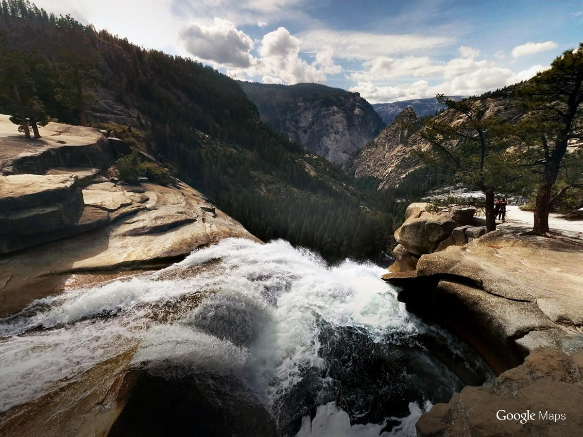 googlemaps's tweet photo. The bar behind Nevada Fall is a real dive. #Yosemite http://t.co/FIrAgYswzy http://t.co/KyfZrQ3htr