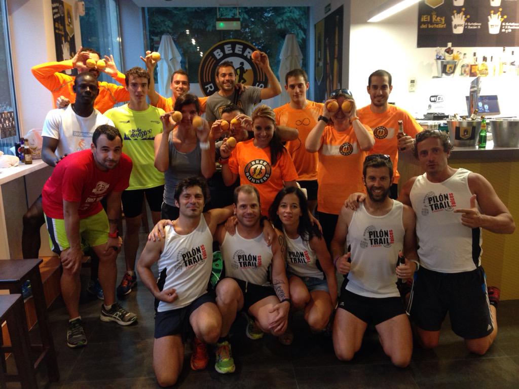 Ladygambrinus's tweet photo. @BeerRunners_es Pamplona en @Kubo_Pamplona homenajeando a la sección trail y en especial aunque no este a @ramlorca http://t.co/WABGso0eUV