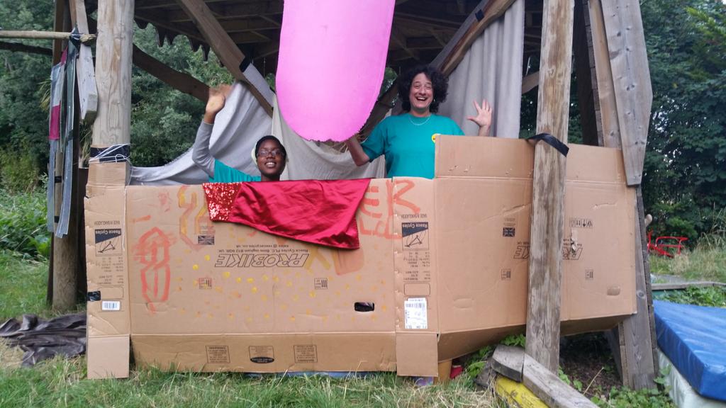 KIDSHackney's tweet photo. @Bikeworksuk @AS_Cycles Look what your cardboard made!!! #dens #playday2015 http://t.co/erhqTtNZhw