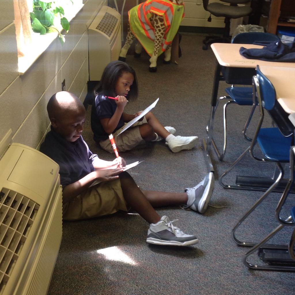 JessBurgessCook's tweet image. Working with partners. #teamwork #100chart @Ckanderson_LCSS @bfaircloth0211