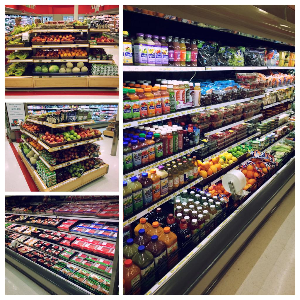 T300 looking FAB at 4PM. #districtofficestore #G296instocksblitz  <a href="/NicoletteSeitz/">Nicolette</a> <a href="/bigdh42/">Dustin Hamilton</a>