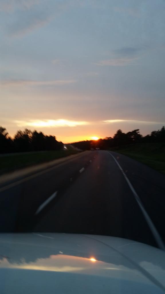 debswim2010's tweet image. Sunset reflecting off #DaBeast in North Florida. Bored.com Lol 😁