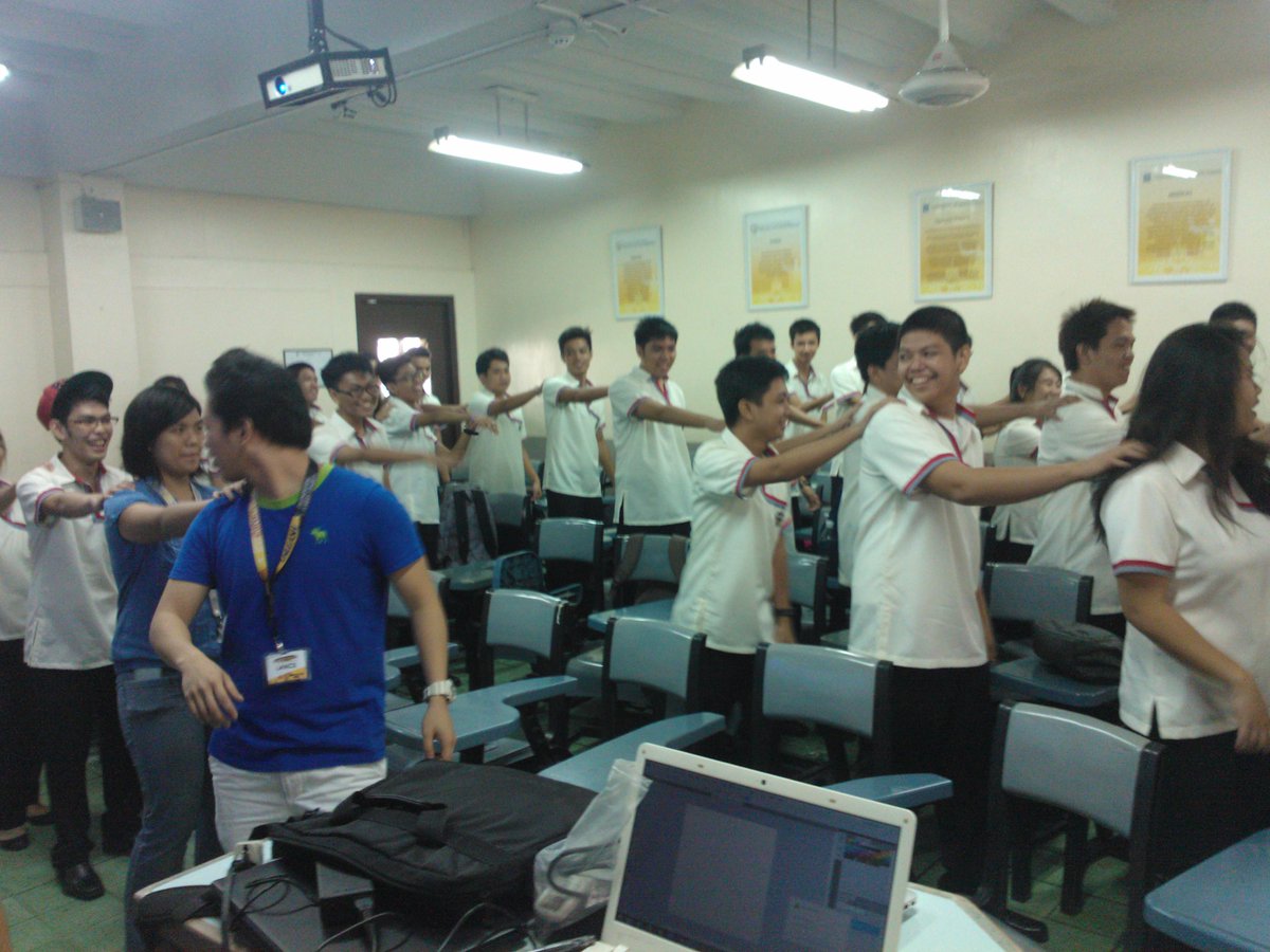 USTJPCS's tweet photo. @USTCSS together with CS Freshies dancing their batch dance: Shut Up &amp; dance with me! #ICSperience2015 #IICSFreshies http://t.co/QJxNJiWOWl