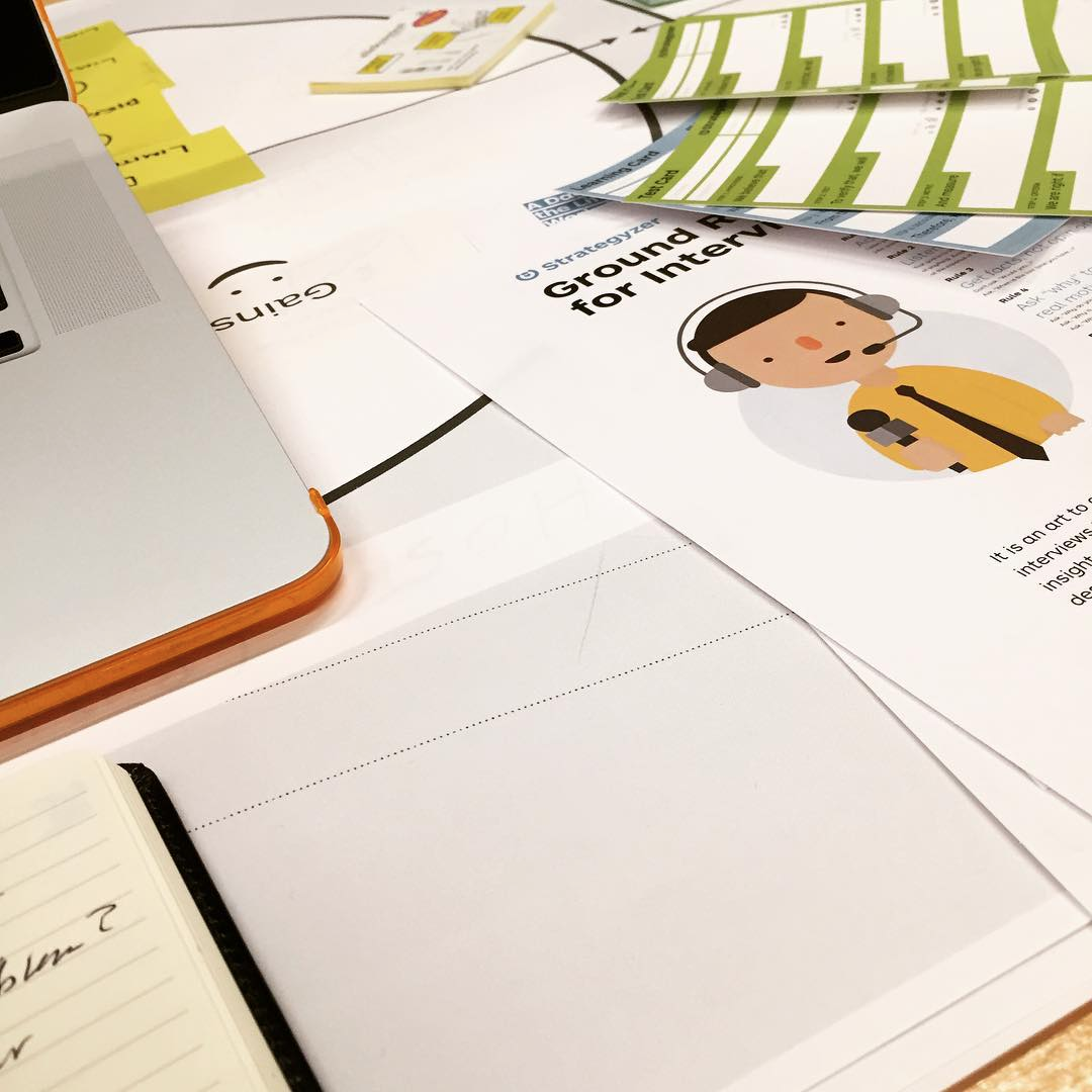 ChrisMdeSanctis's tweet photo. Some serious work happening at Kwéva. Big thanks to @starterstudio for the training! #kweva #startups #orlando http://t.co/Bn5SCxe6ur