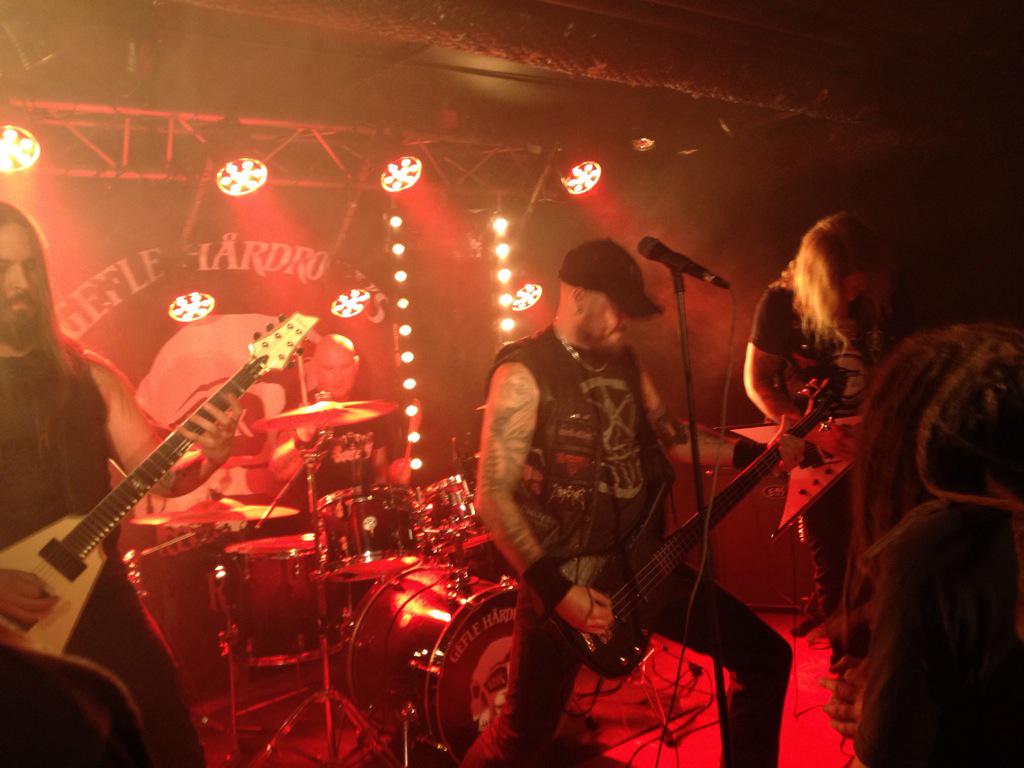 GETAWAYROCKFEST's tweet photo. Band nr 3 Skulldrain \m/
@GefleHardrock 
#harrysgavle http://t.co/ejmdzYD18a