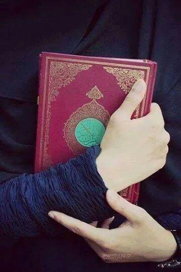 sara1668495's tweet photo. " واللَّه يَعْلَمُ وأنْتُمْ لا تَعْلَمُونْ "
إجابة كافيه لسؤال ( ماذا يحدث لي ) ؟ ♥ http://t.co/ezev74q720