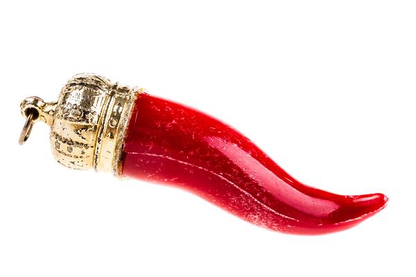 FloraFineFoods's tweet image. Do you know why some #Italian men where this? Stay tuned &amp;amp; find out! #DevilsHorn #FloraFineFoods #Italiantrivia