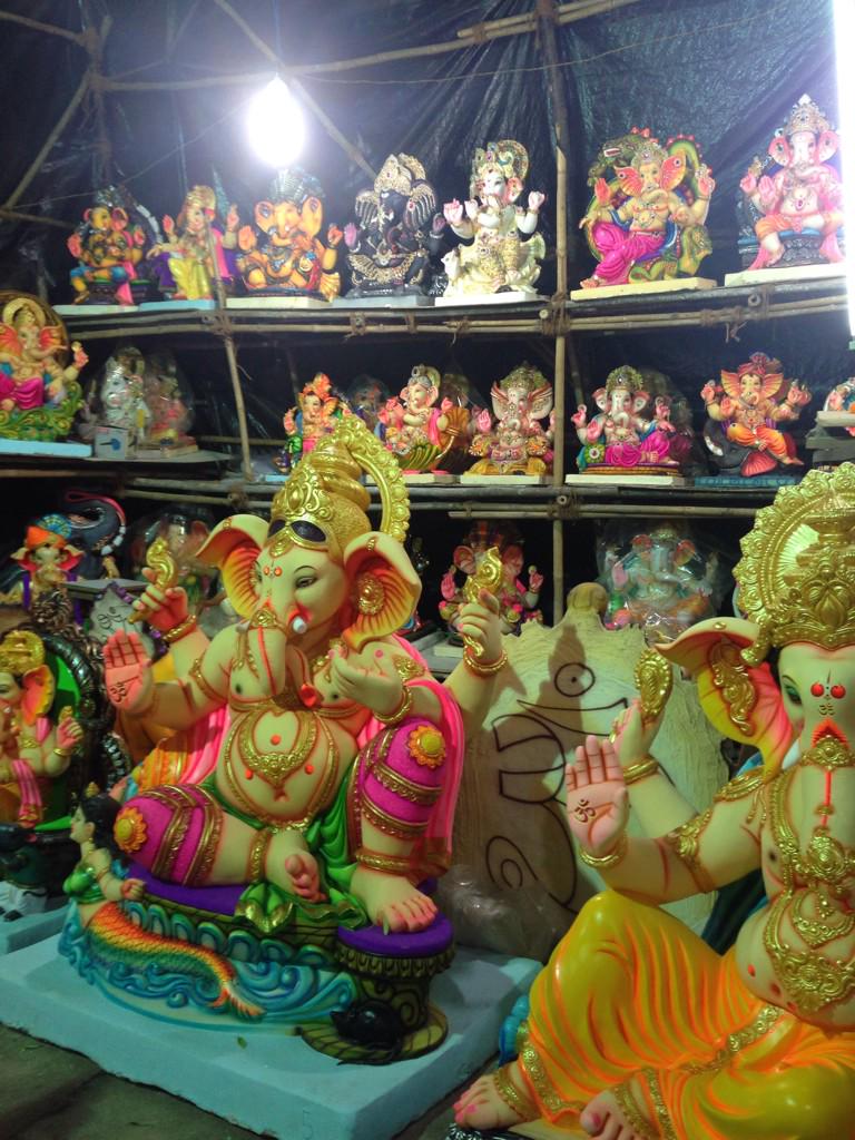 Gaynz75's tweet photo. Ganpati festival soon 🙏💖✨ getting ready for this In Mumbai x http://t.co/feJVJUbBHp