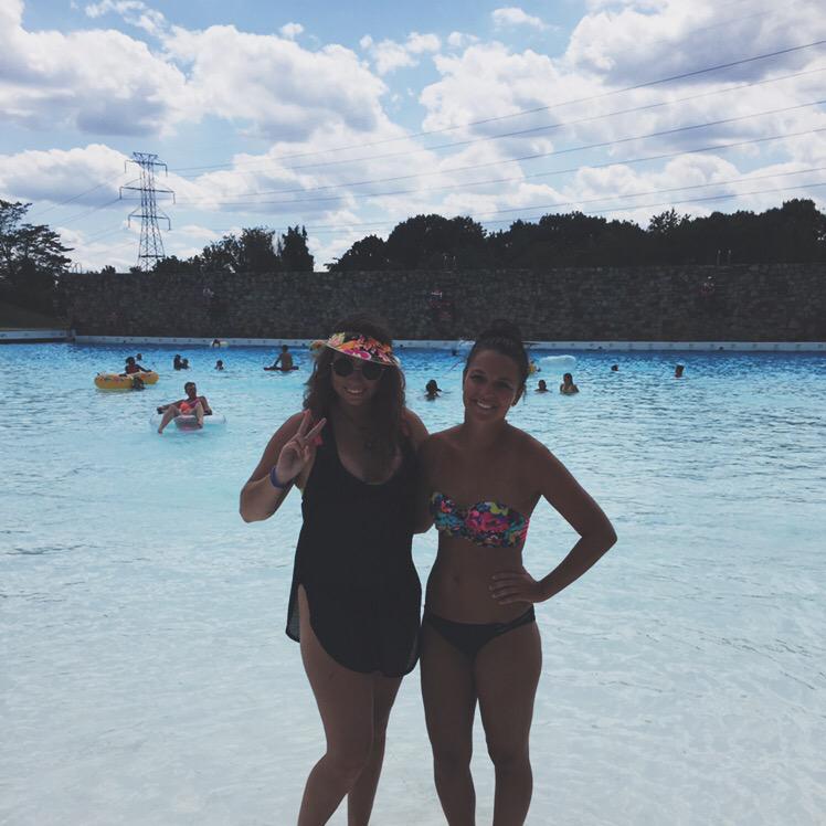 Annareese's tweet image. Happy bday @rebeccalind93 love u girl! #wavepoolfun #akadrowning