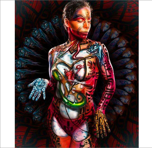 bodyfineart's tweet photo. 2nd place #BFALA2015 photo winner: Manny Llanura! Artist - @RiosirahRtist / Model - Frances Reagan. http://t.co/L5mBJ9TD11