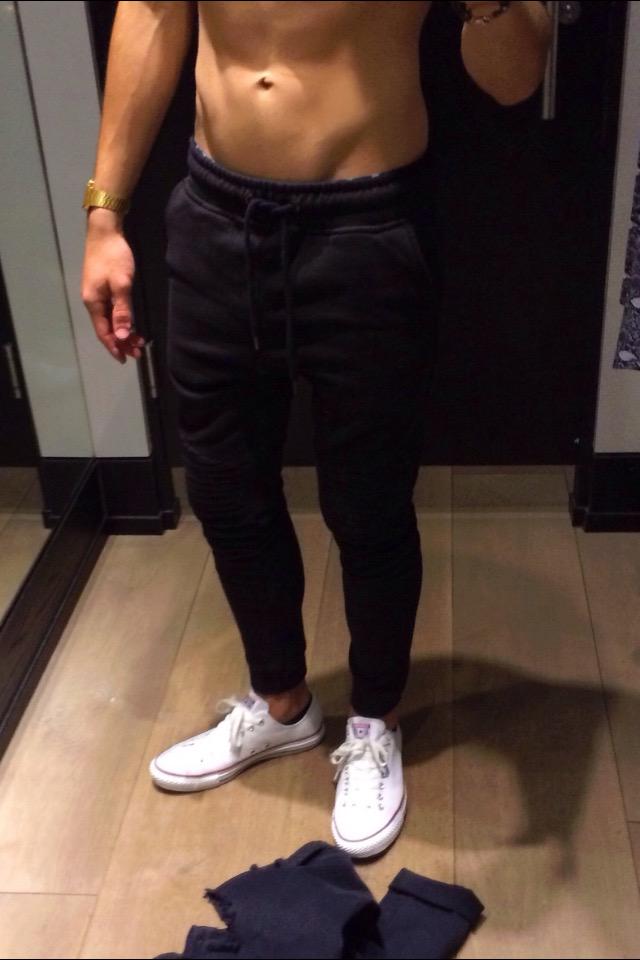 res____'s tweet image. xxx